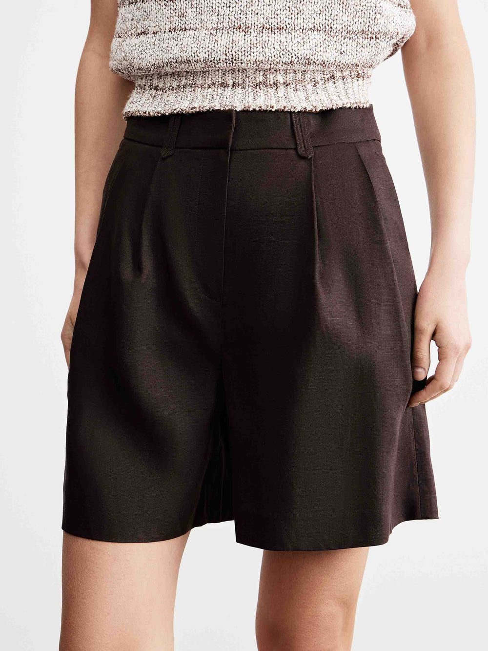Tailored Linen-Blend Shorts