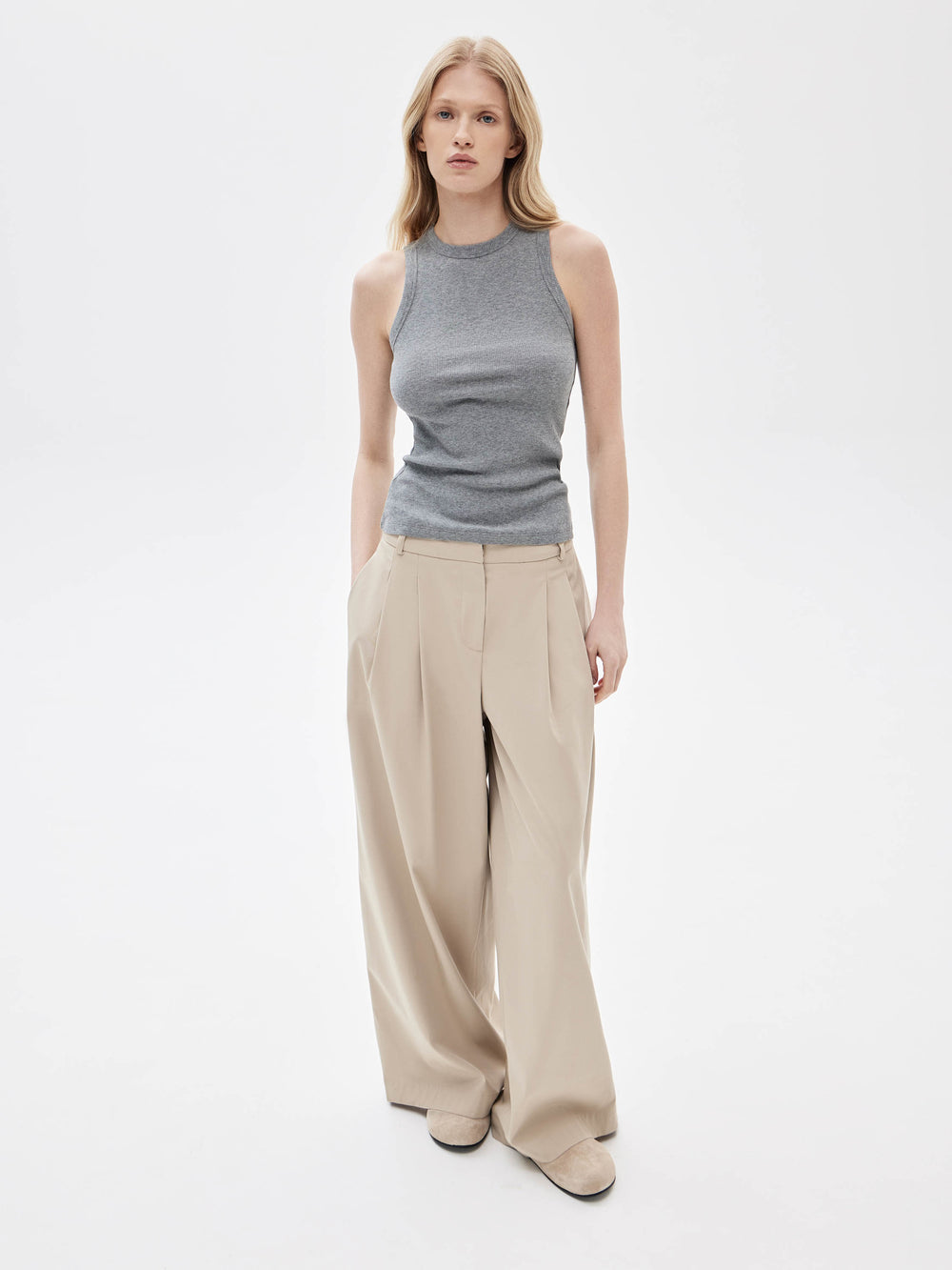 Wide-leg trousers